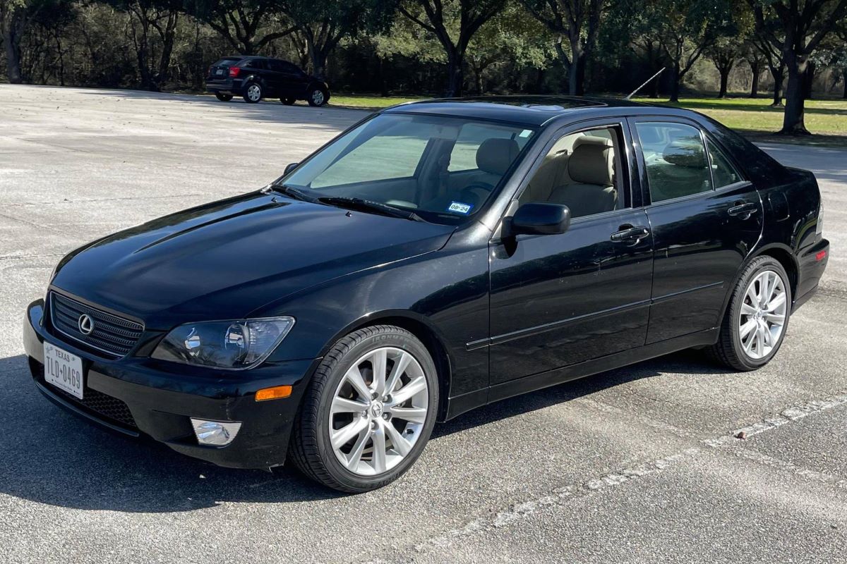 2001 Lexus IS 300