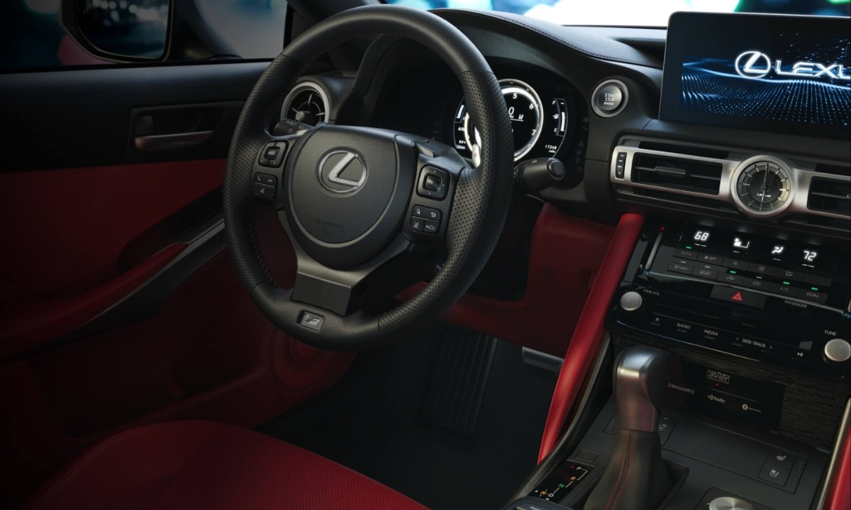 2025 Lexus LS (2)