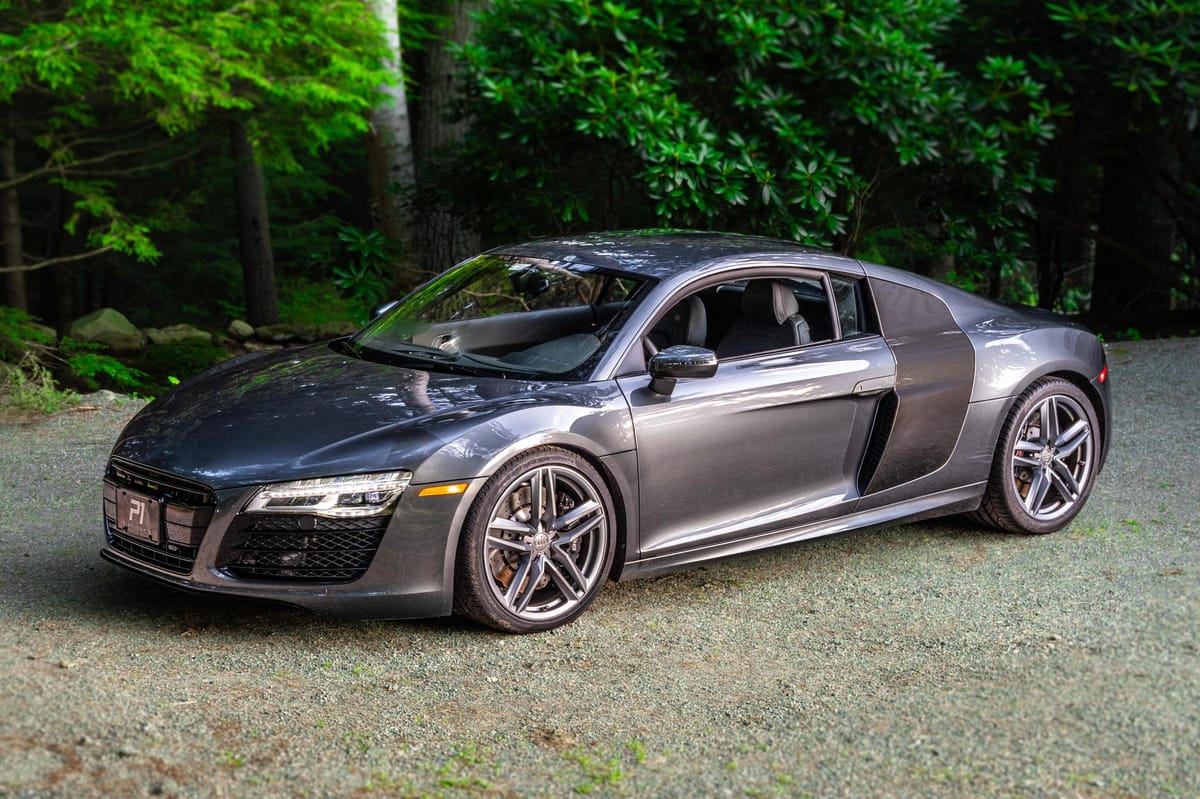 Audi R8 V10 Coupe (Type 42)