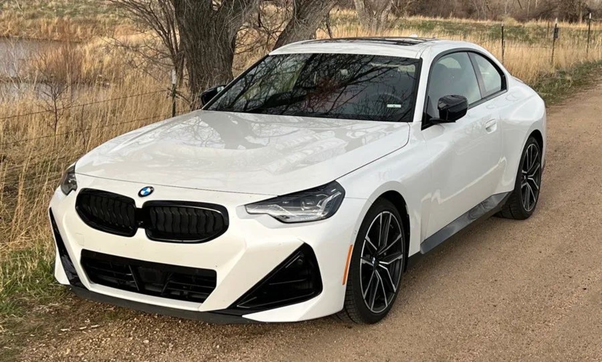 BMW M240i 