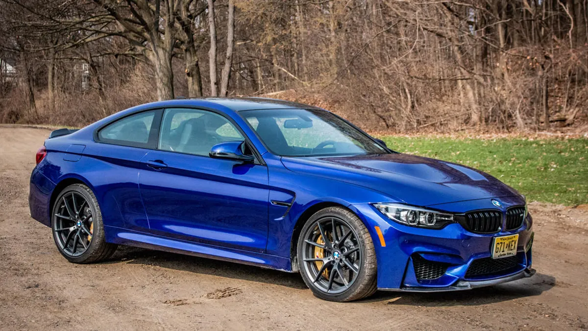 BMW M4 CS