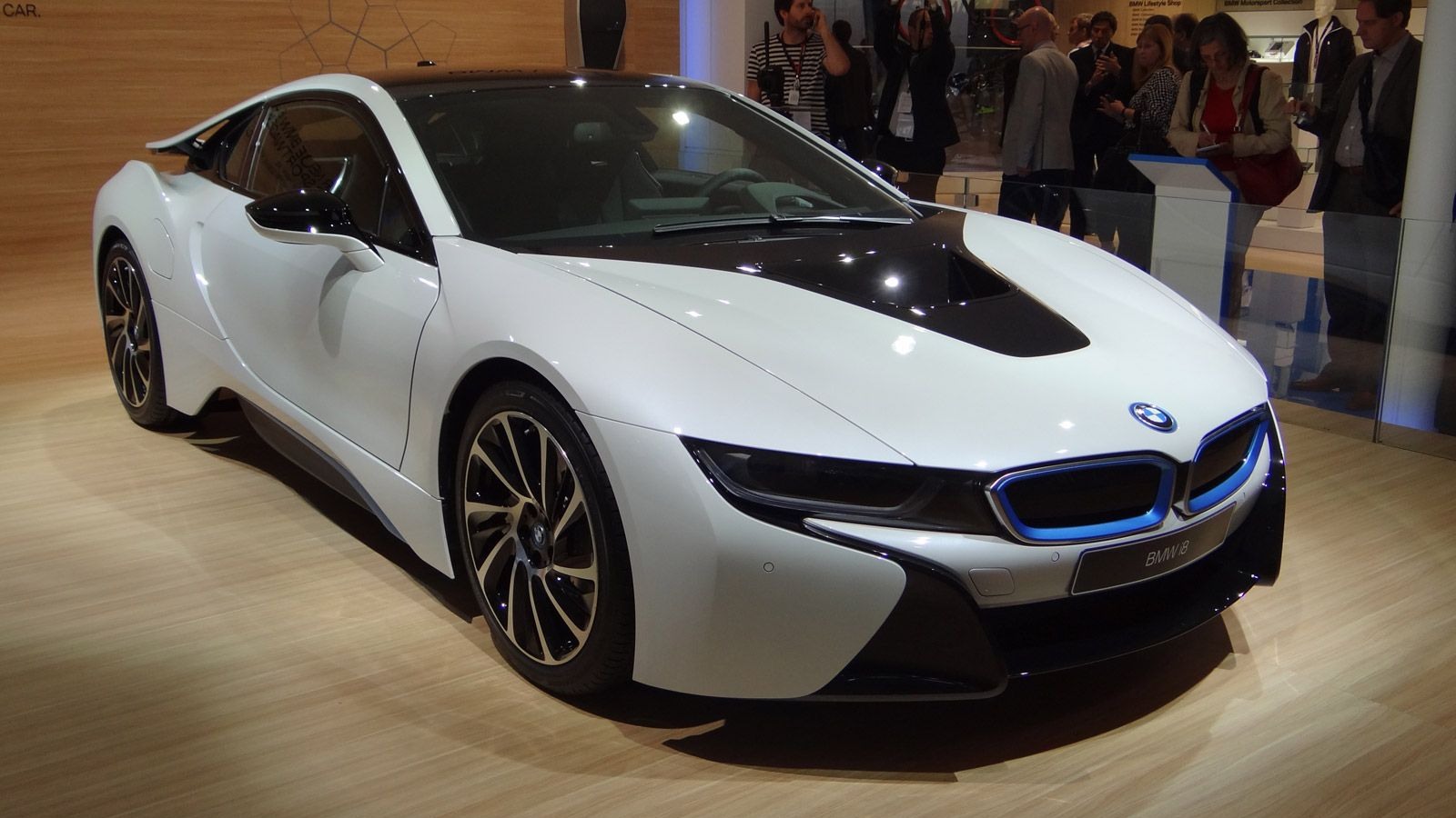 BMW i8