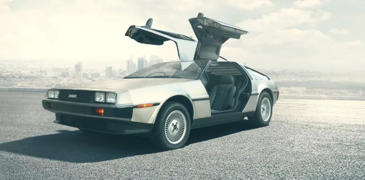 DeLorean DMC 12 