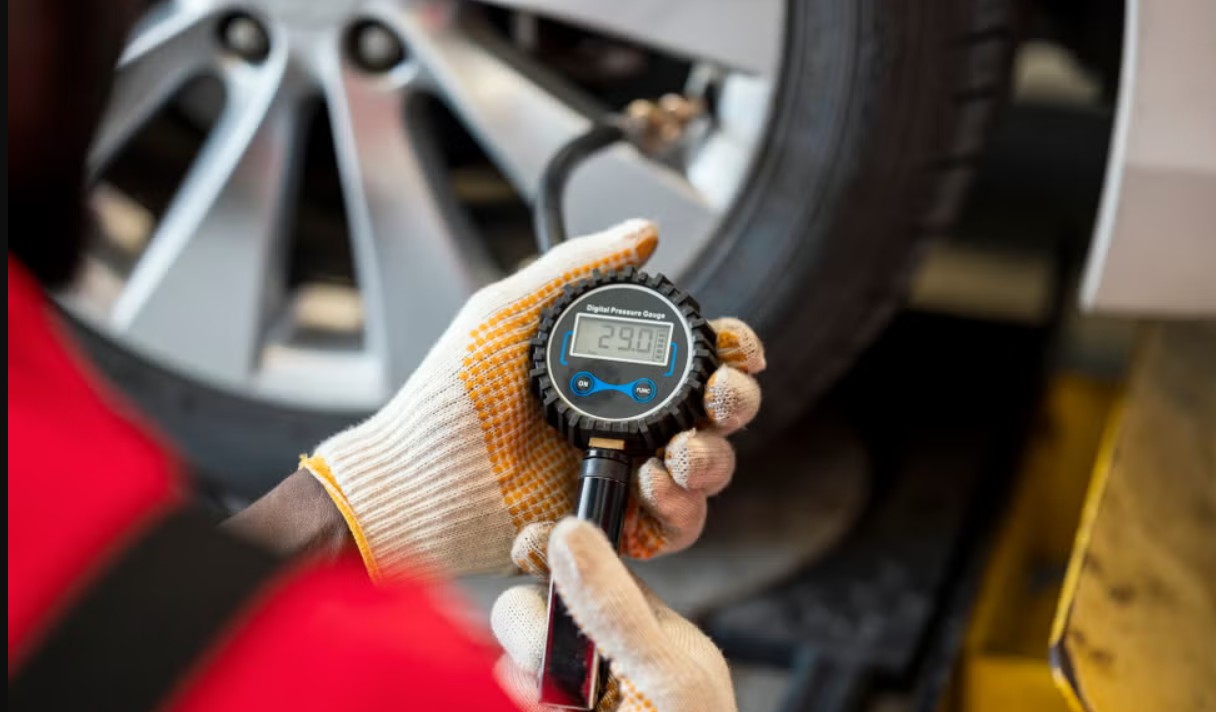 Digital Tire Gauge for Easy Tire Pressure Checks