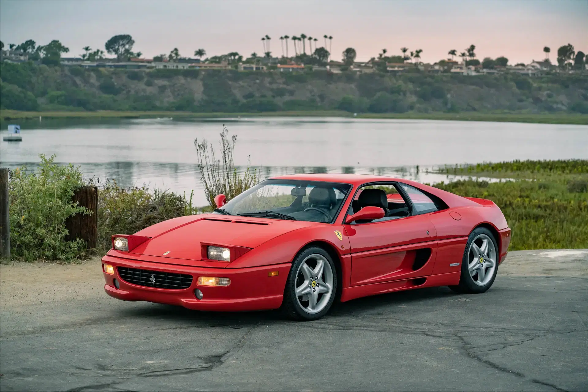 Ferrari F355