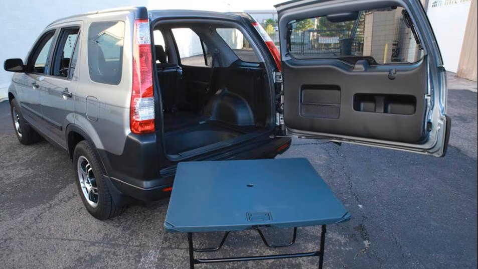 Honda CR V's Hidden Picnic Table