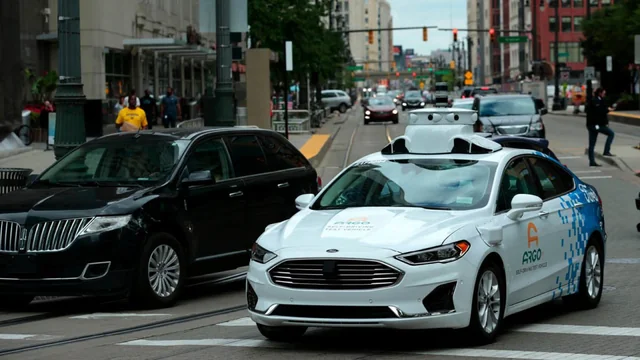 How Automakers Profit From Consumers’ Fear of Autonomous Vehicles