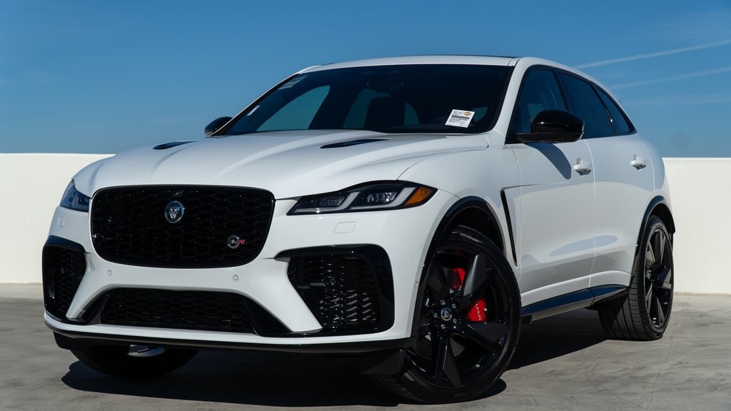 Jaguar F Pace SVR