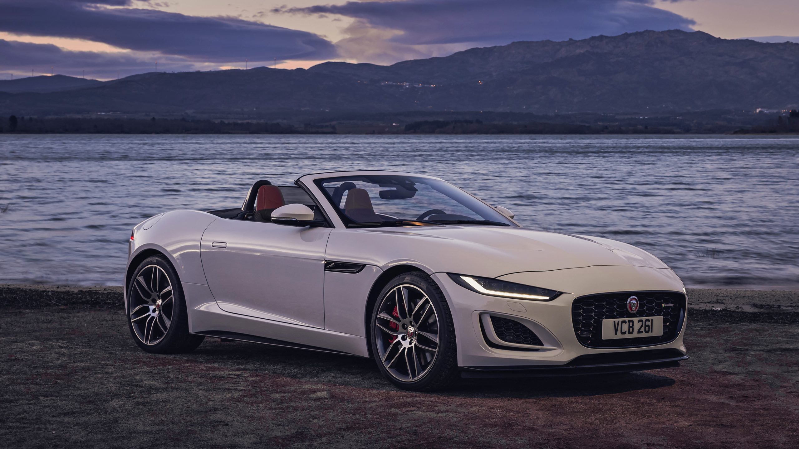 Jaguar F Type R Dynamic P450