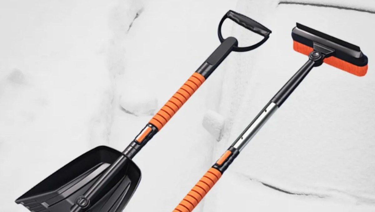 MATCC Snow Brush with Ice Scraper 