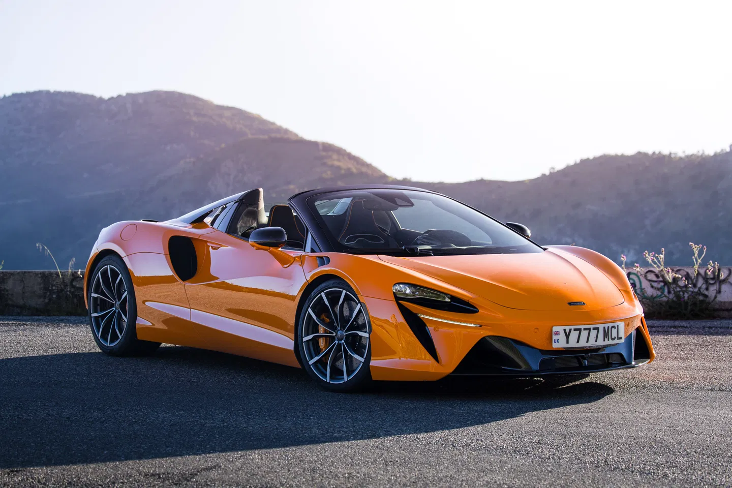 McLaren Artura Spider