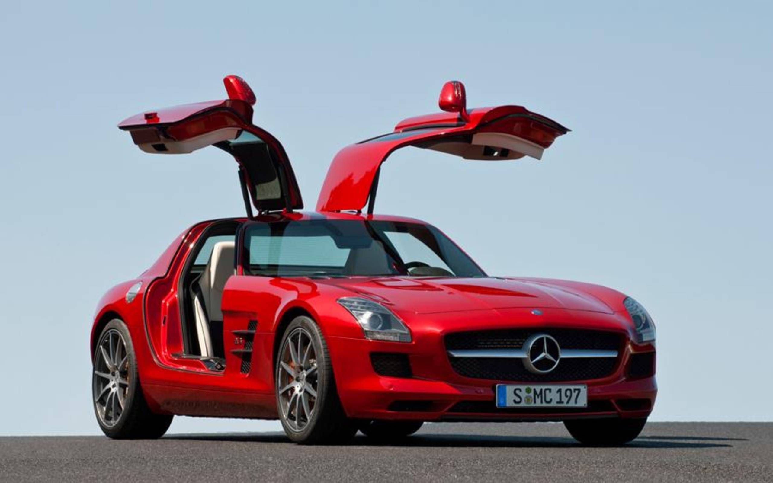 Mercedes Benz SLS AMG