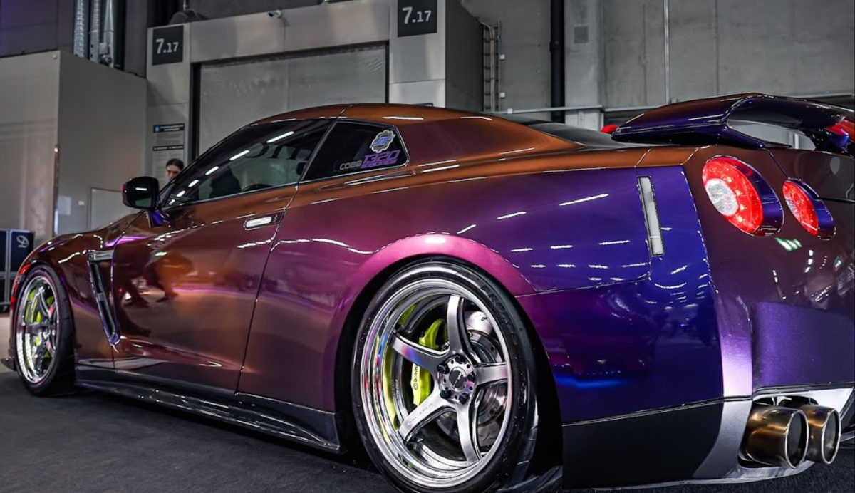 Nissan GT R Midnight Purple