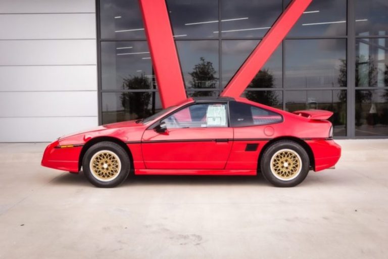 Pontiac Fiero GT