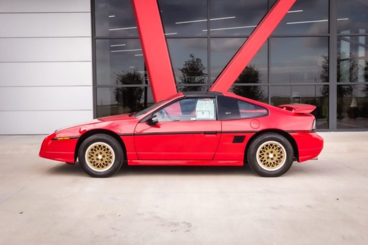 Pontiac Fiero GT 