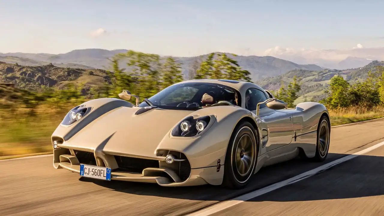 The Pagani Zonda R’s Airbag Dilemma