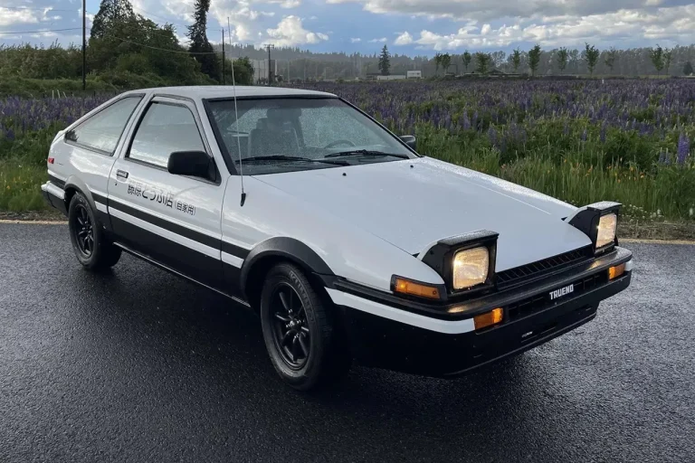 Toyota AE86 Corolla