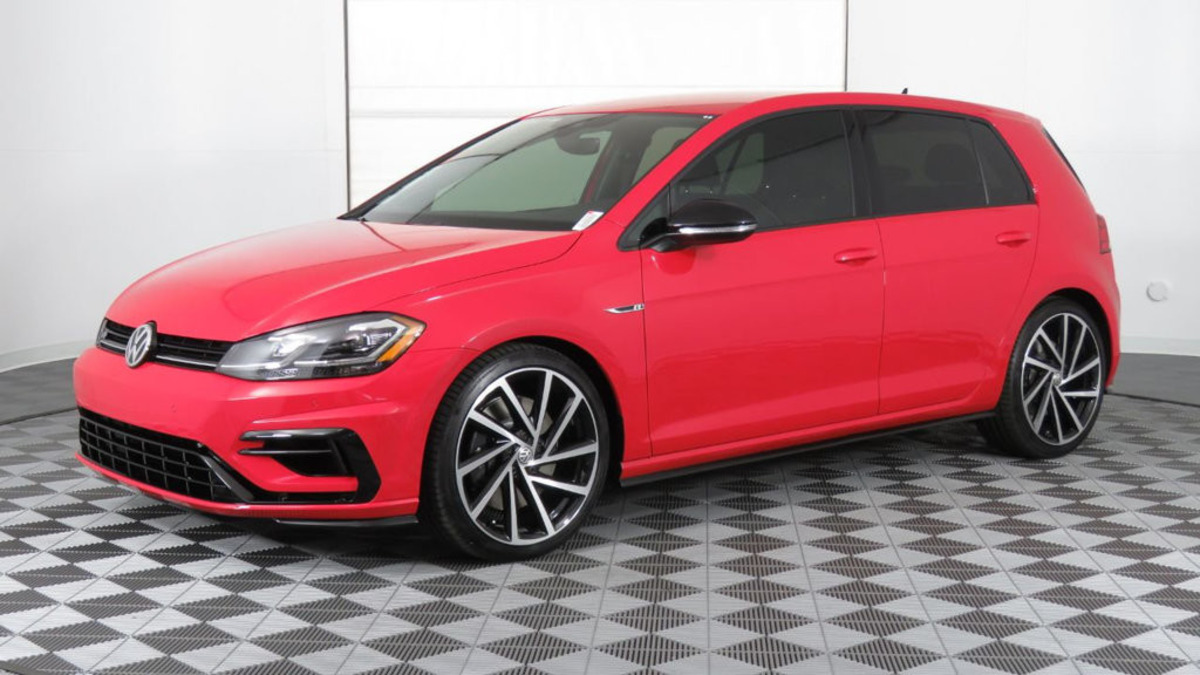 Volkswagen Golf R 