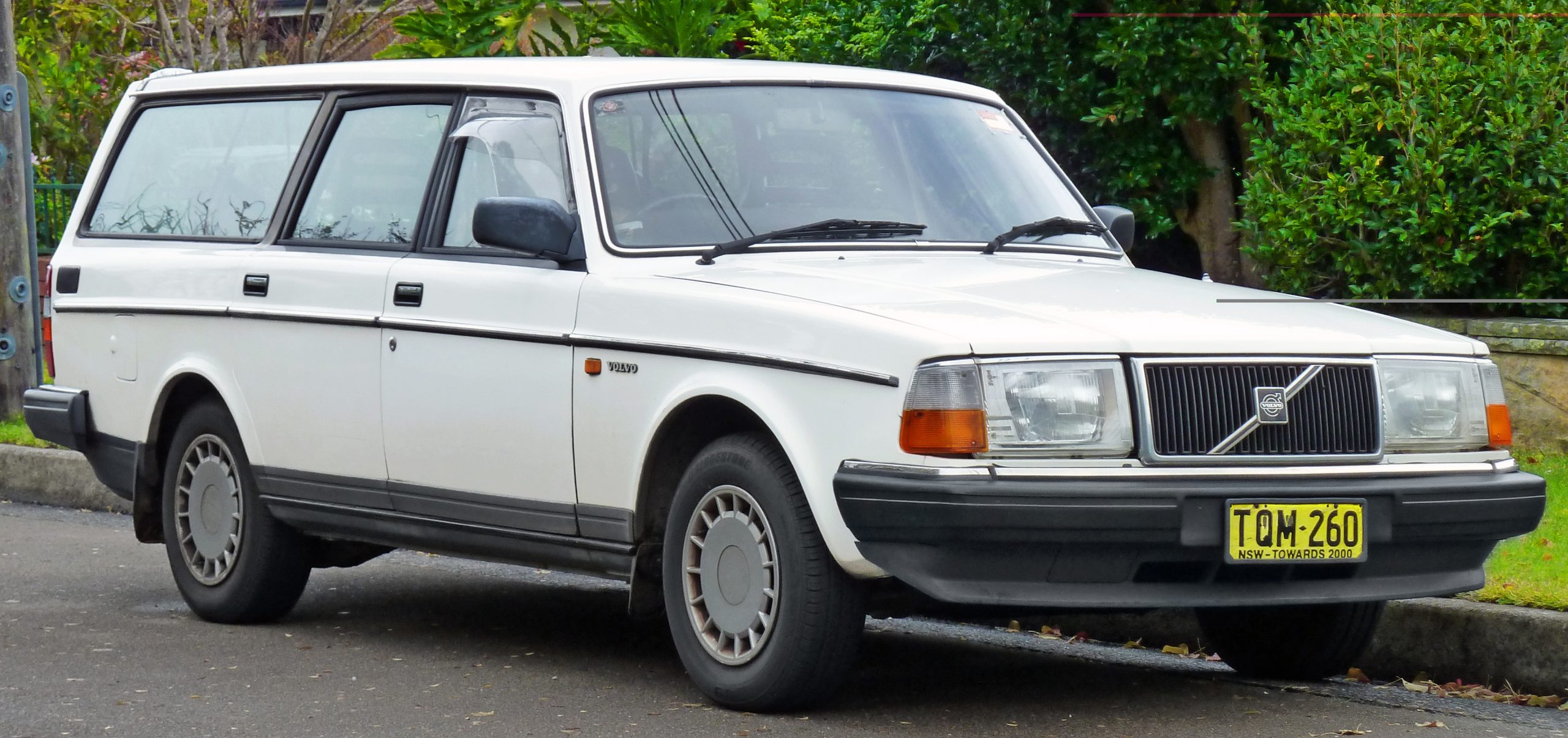 Volvo 240