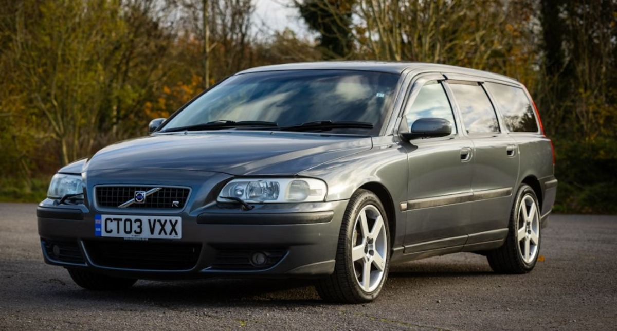 Volvo V70 R 