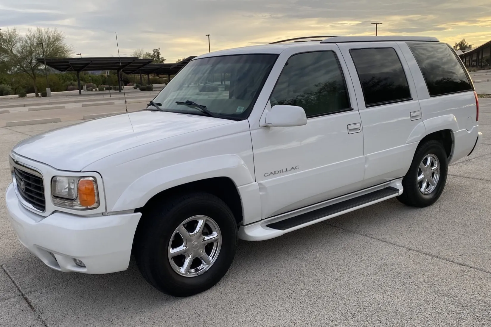 2000 Cadillac Escalade