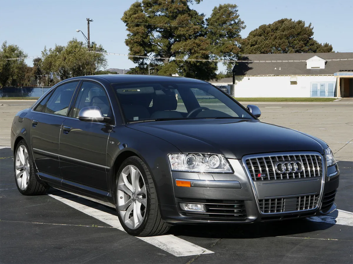 2009 Audi S8