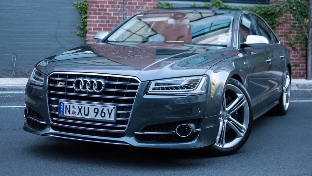 2015 Audi S8