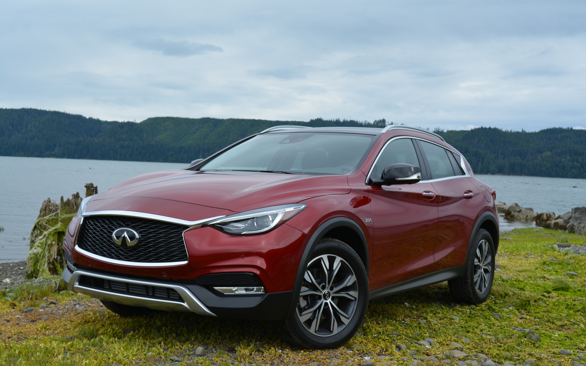 2017 Infiniti QX30