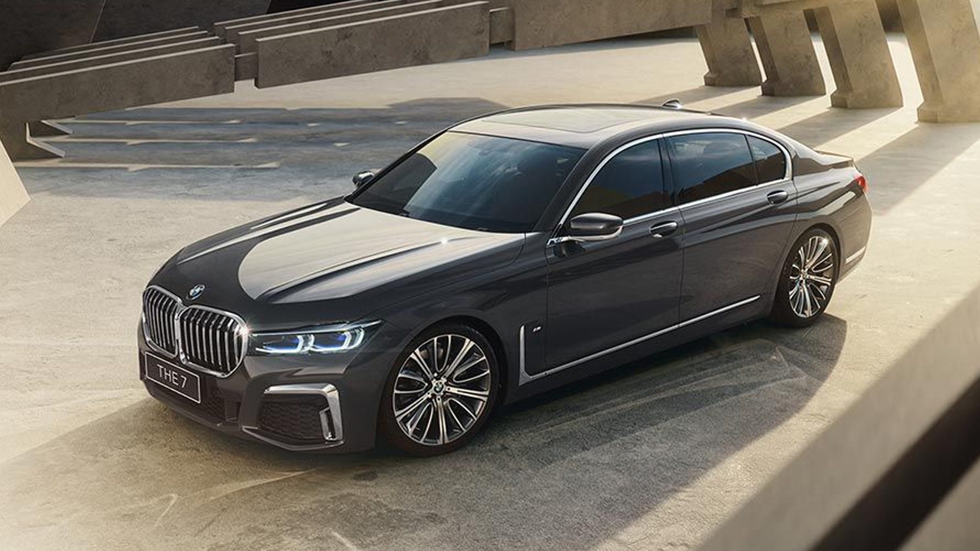 2021 BMW M760Li