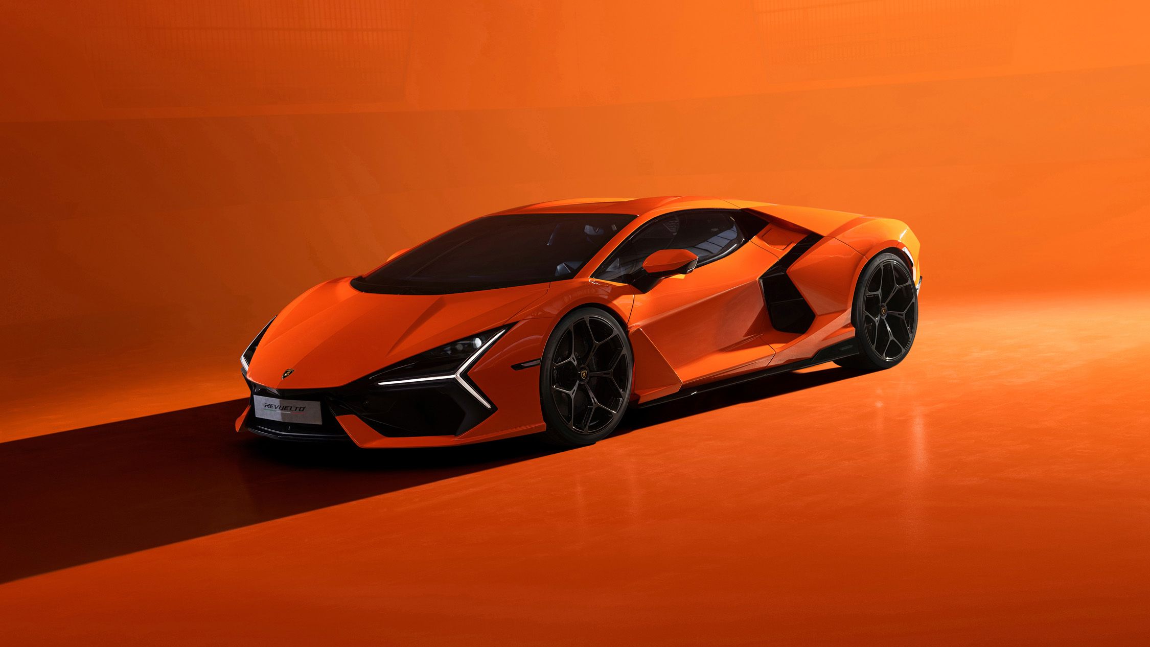 2024 Lamborghini Revuelto