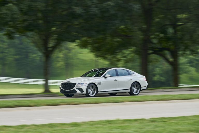 2025 Genesis G80