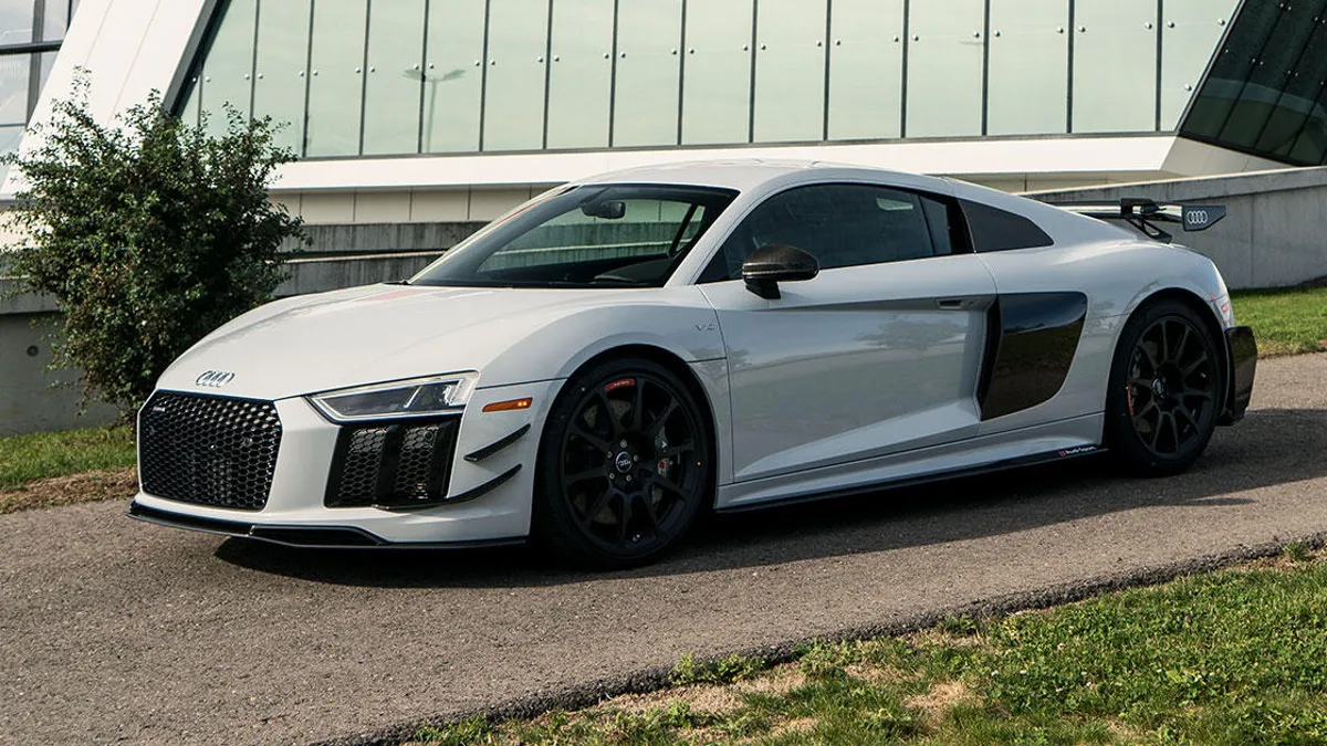 Audi R8 V10 Plus