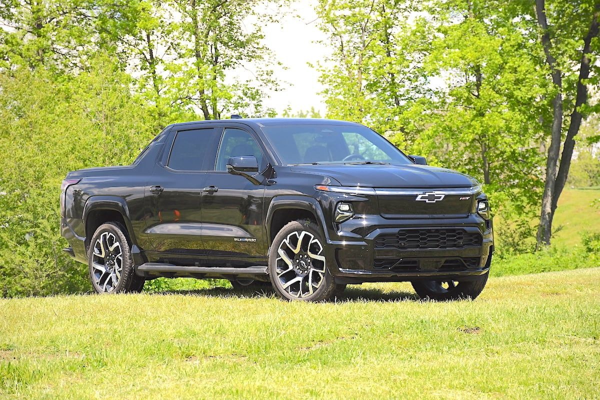 Chevrolet Silverado EV RST