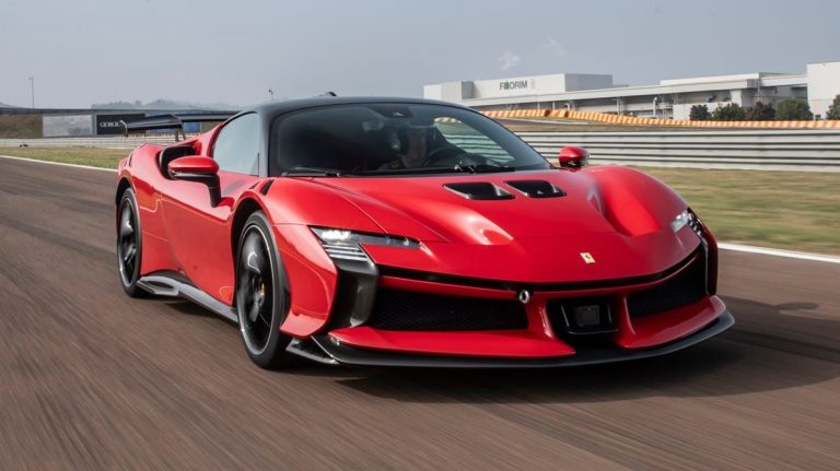 Ferrari SF90 Stradale
