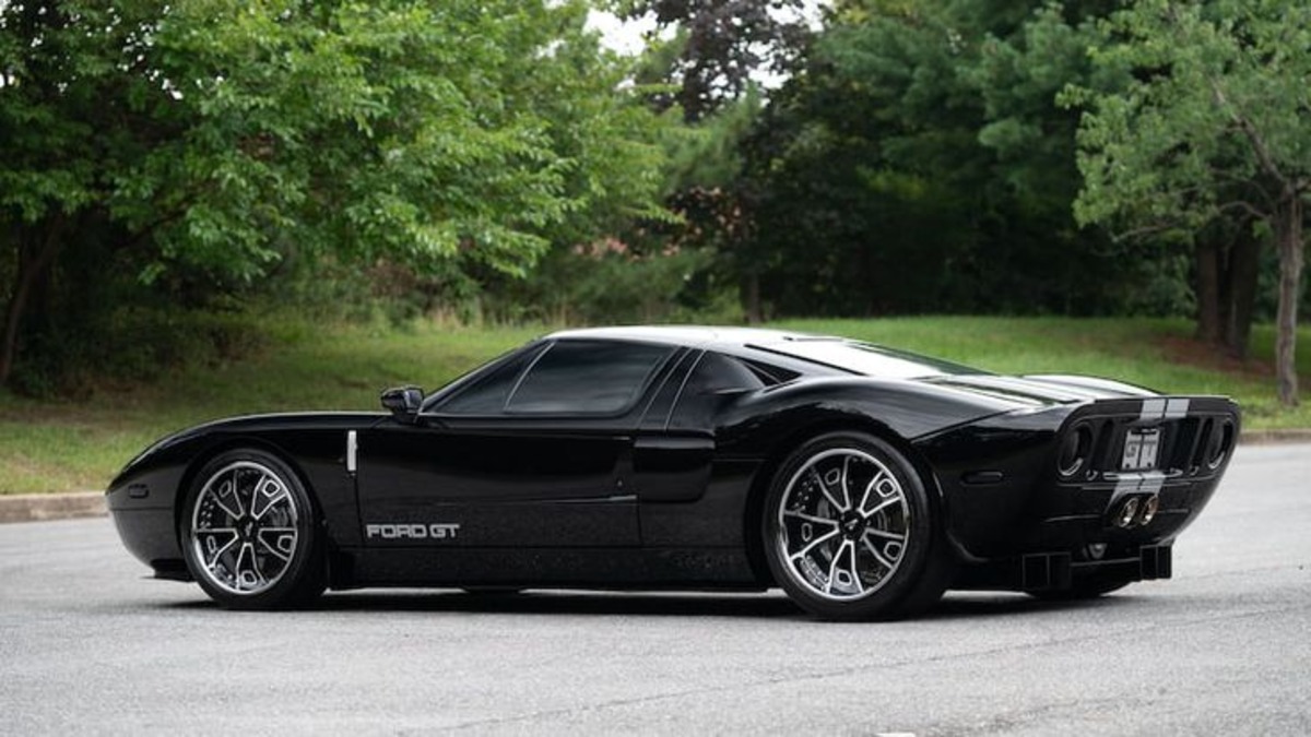 Ford GT (2006)