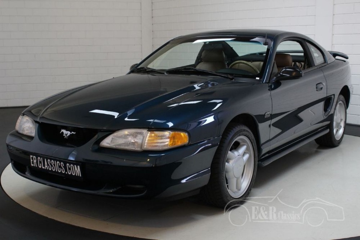 Ford Mustang GT (5.0 V8)