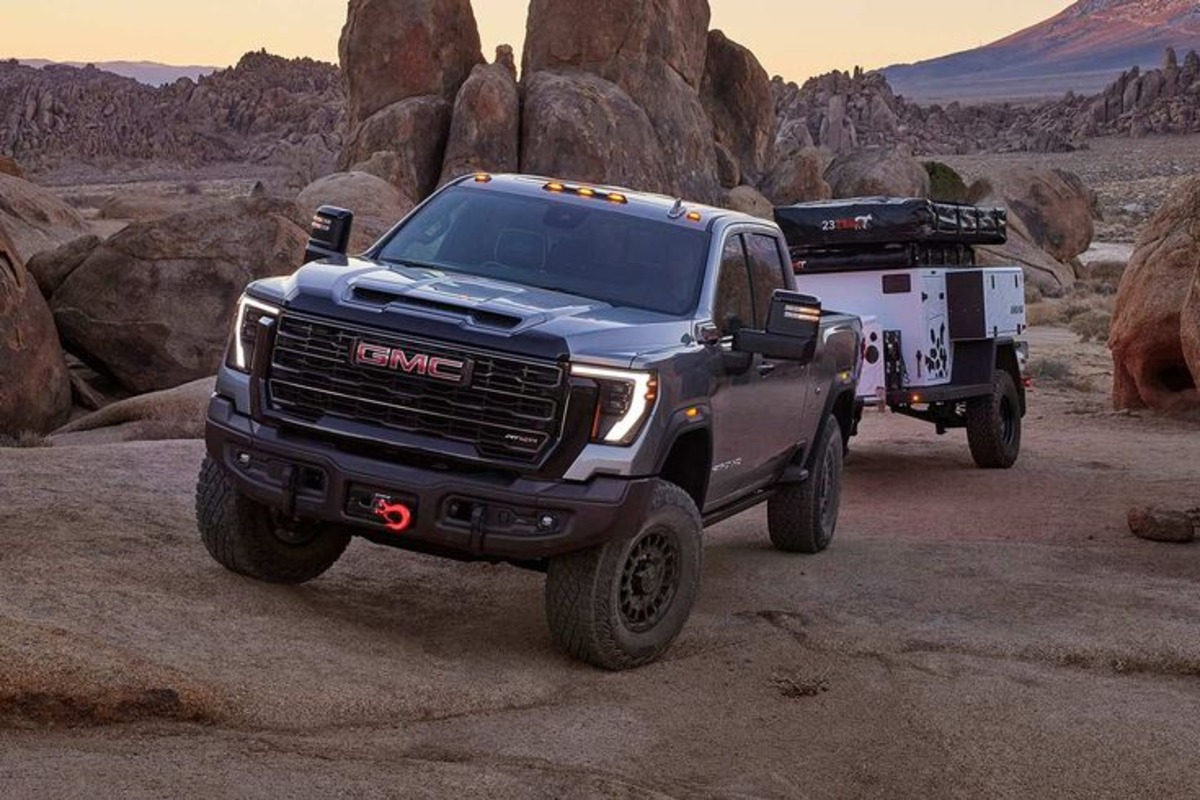 GMC Sierra 1500 AT4X AEV Edition (1)