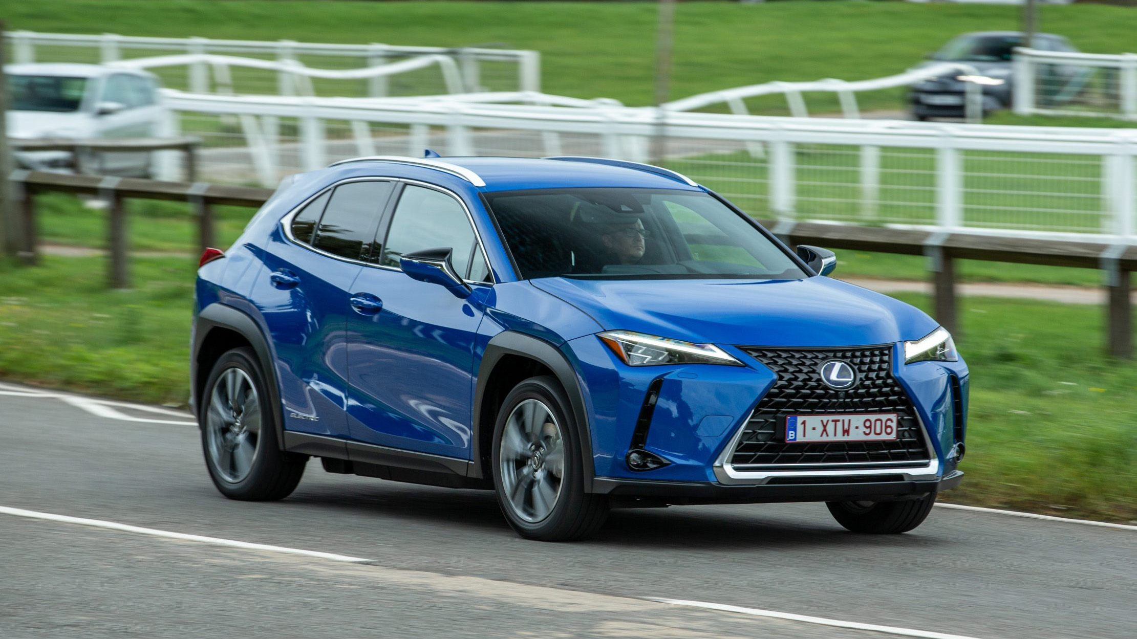 Lexus UX300e