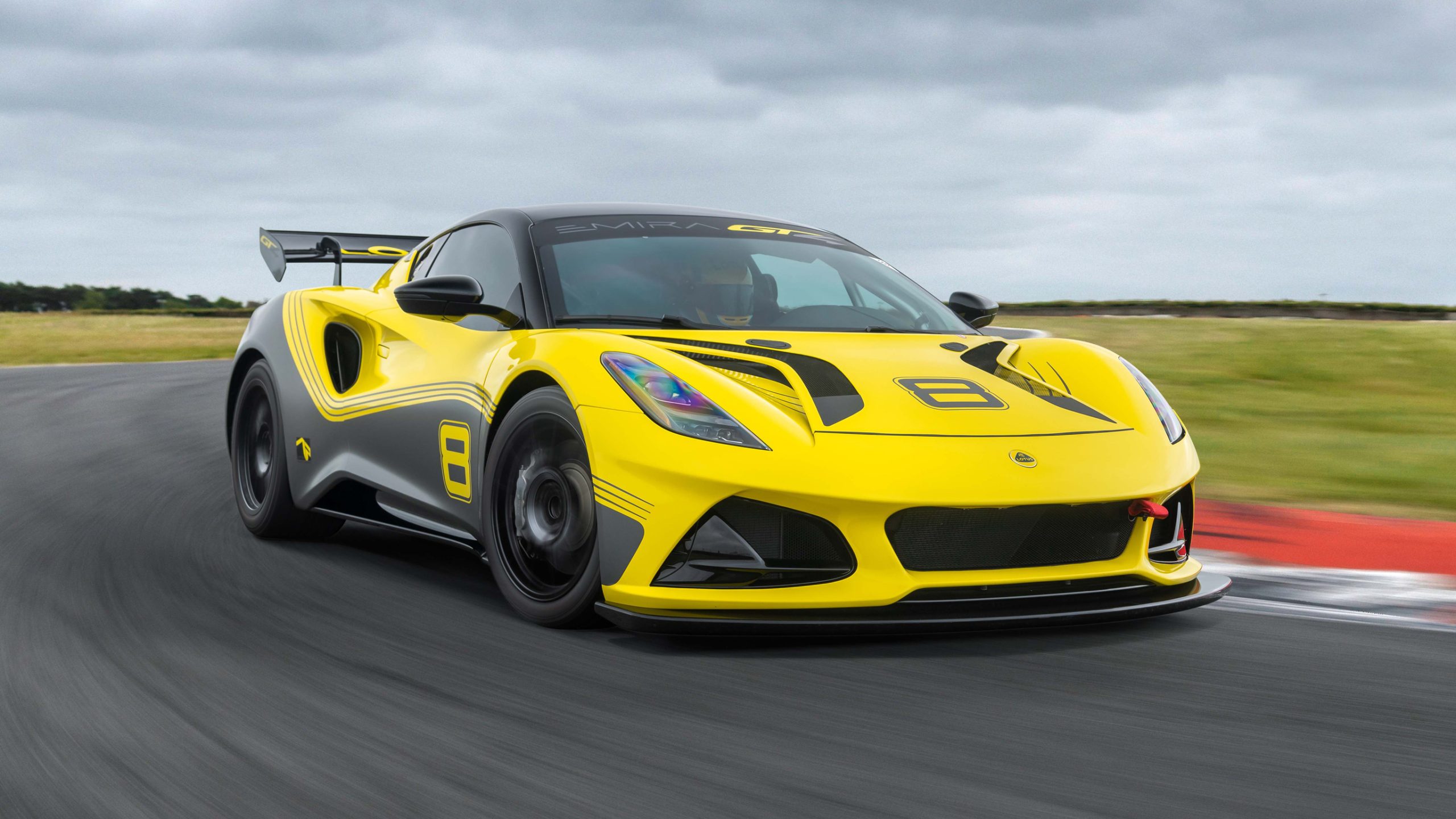 Lotus Emira GT4