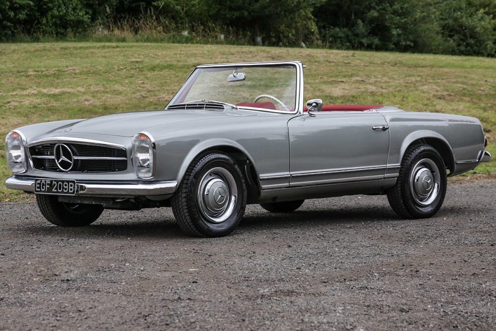 Mercedes Benz 230SL Pagoda (W113)