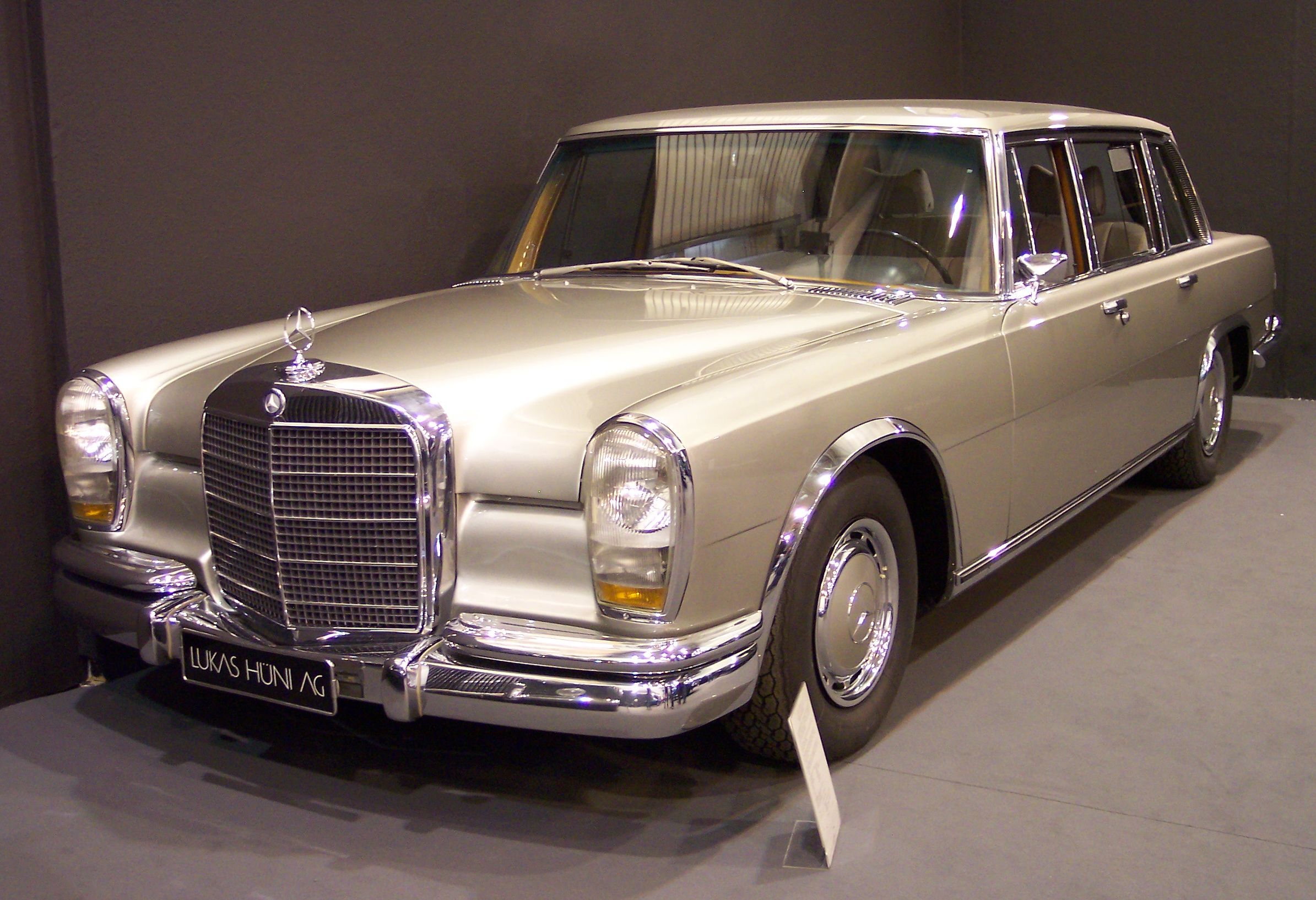 Mercedes Benz 600