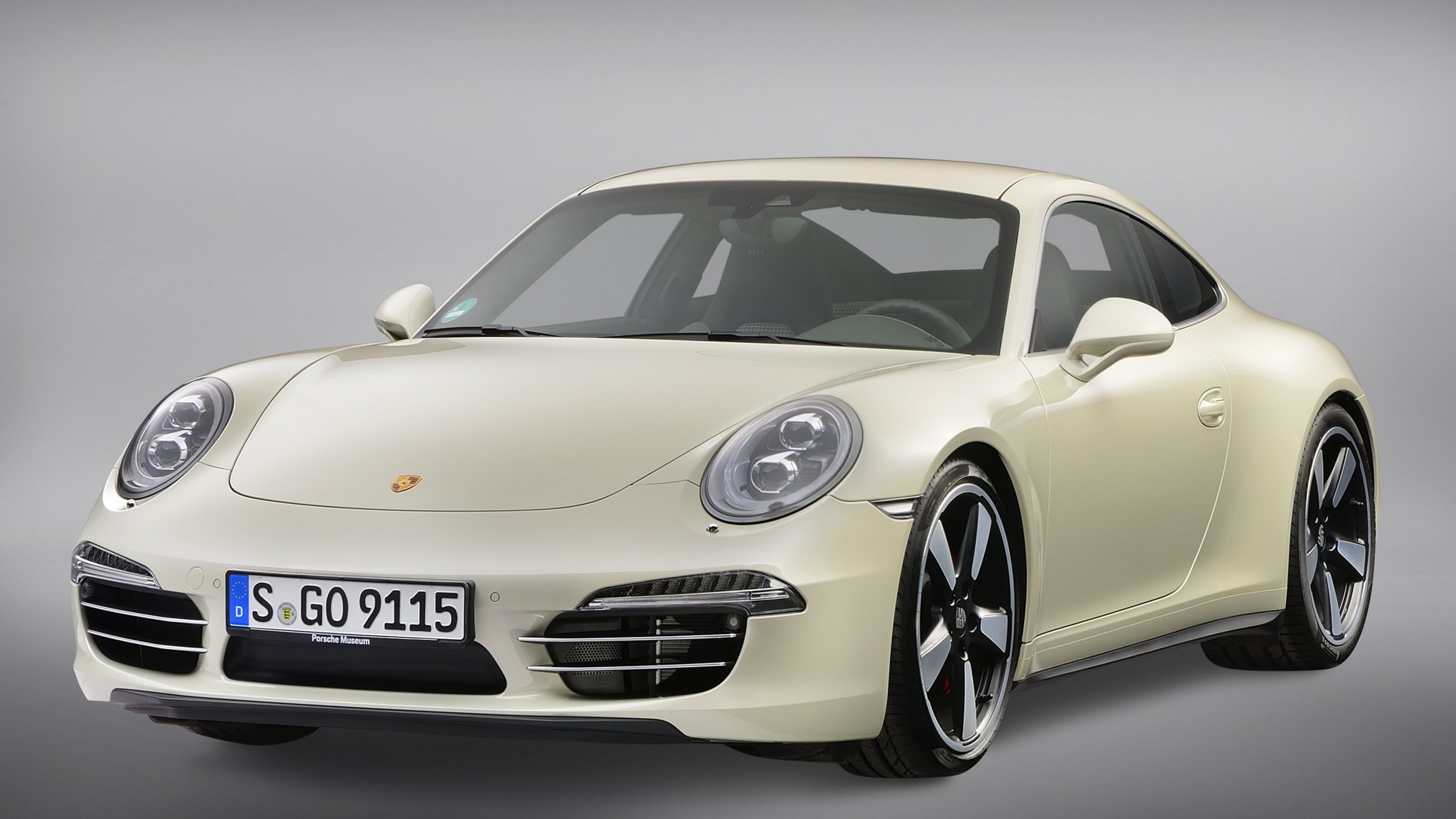 Porsche 911 Carrera S (991)