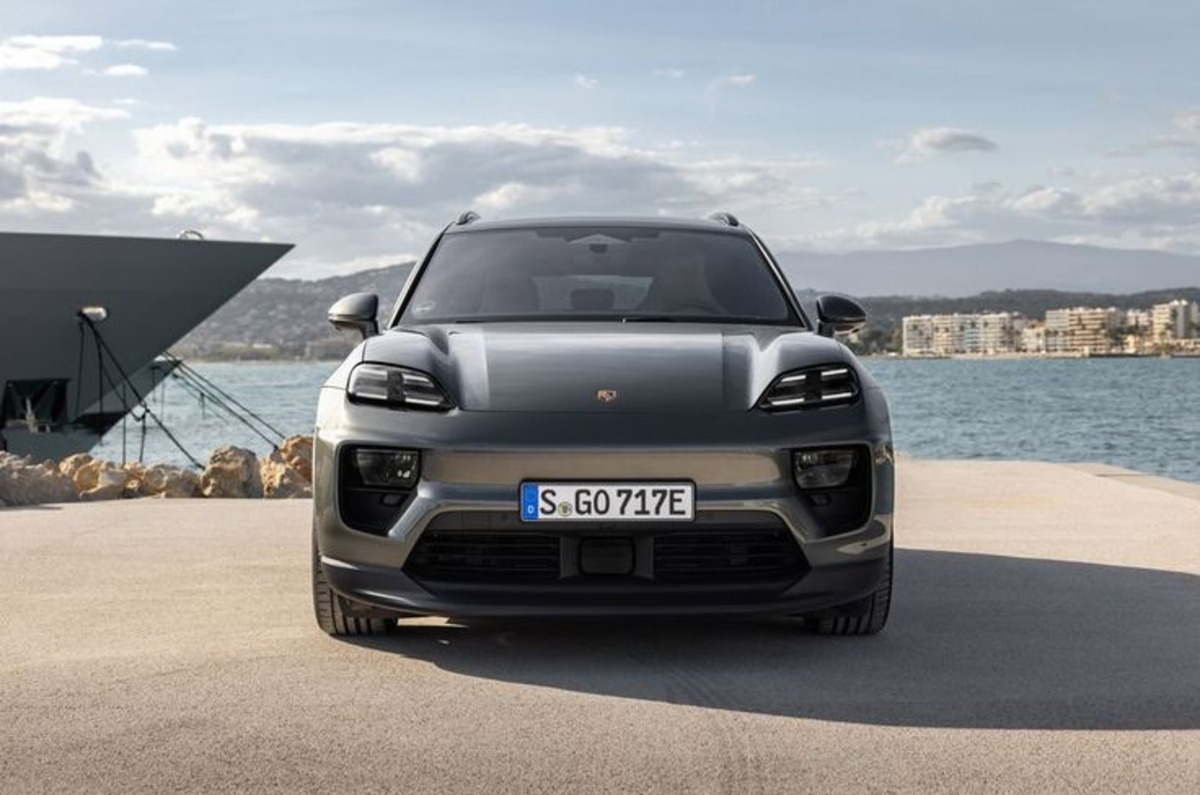 Porsche Macan EV 