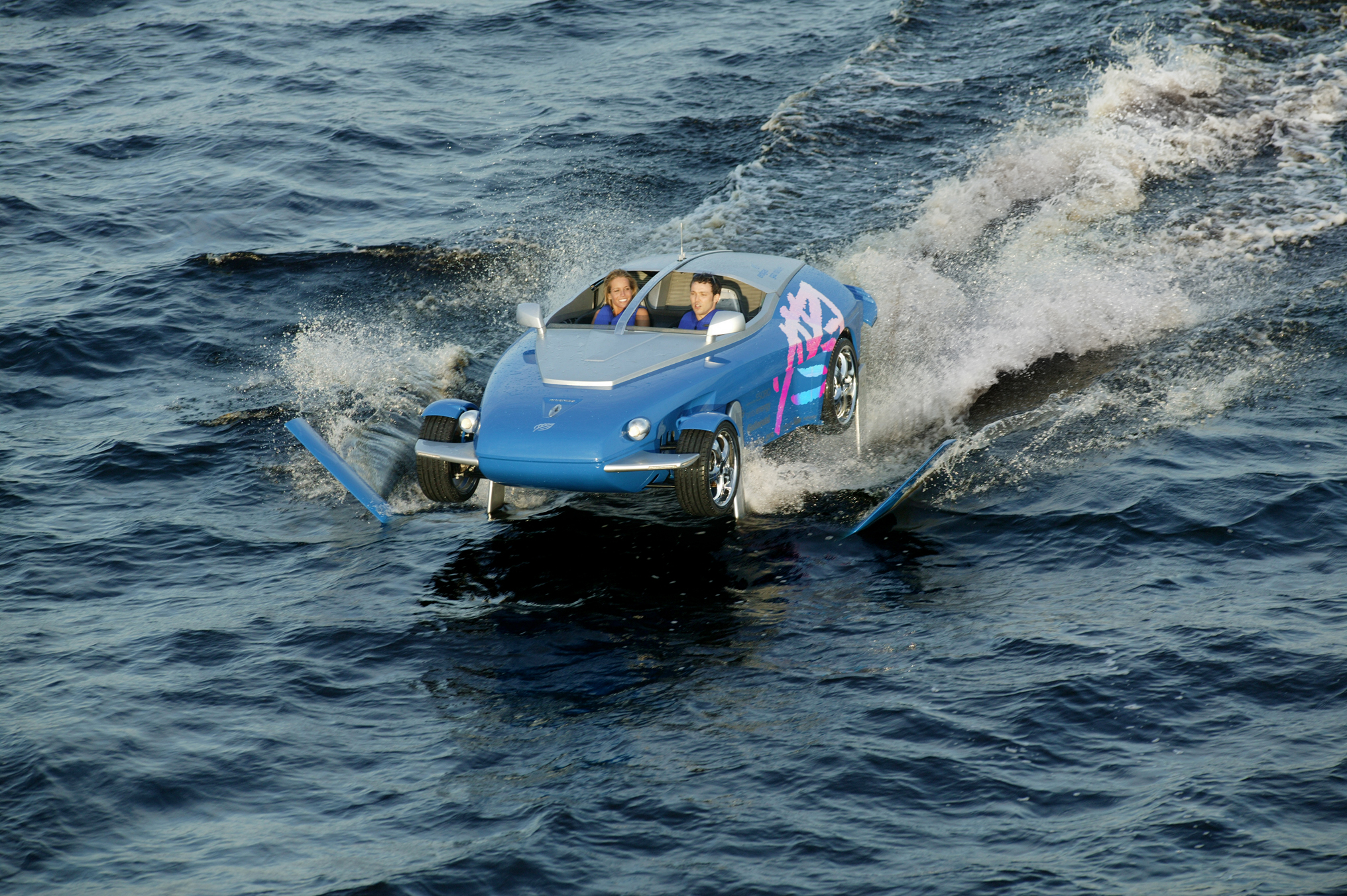 Rinspeed Splash (Hydrofoil Car)