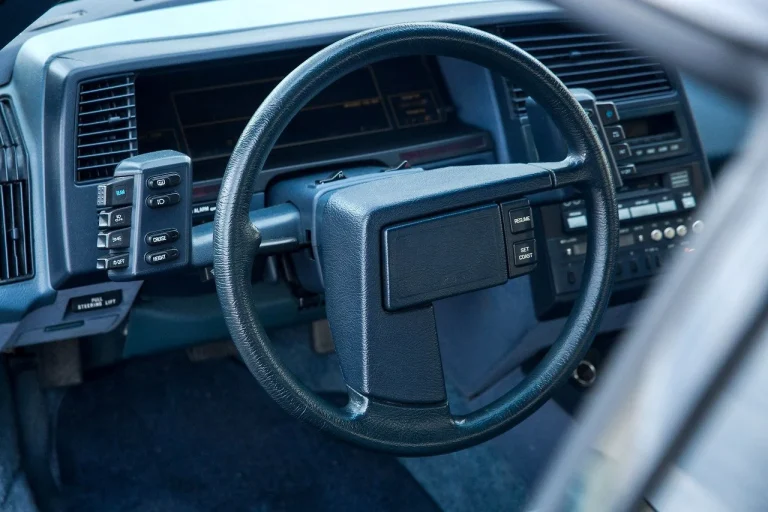 Subaru XT Interior