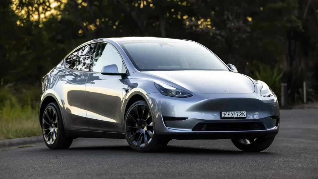 Tesla Model Y Long Range RWD