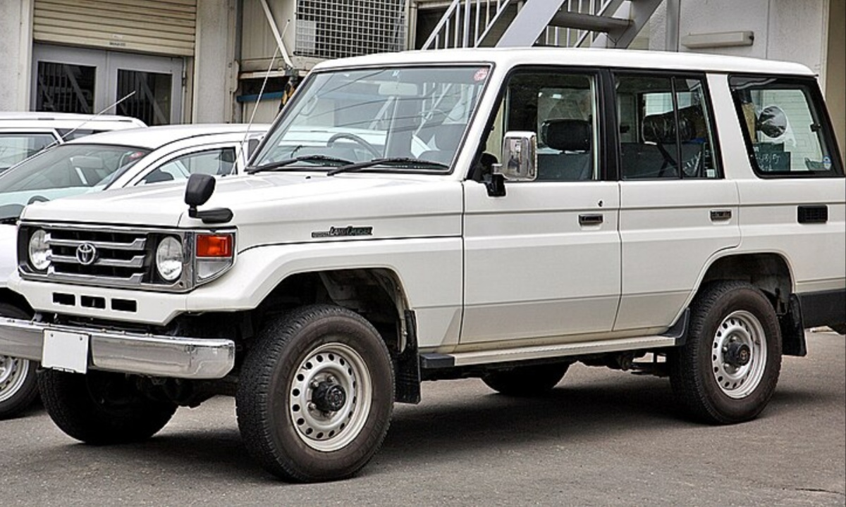 Toyota Land Cruiser J70