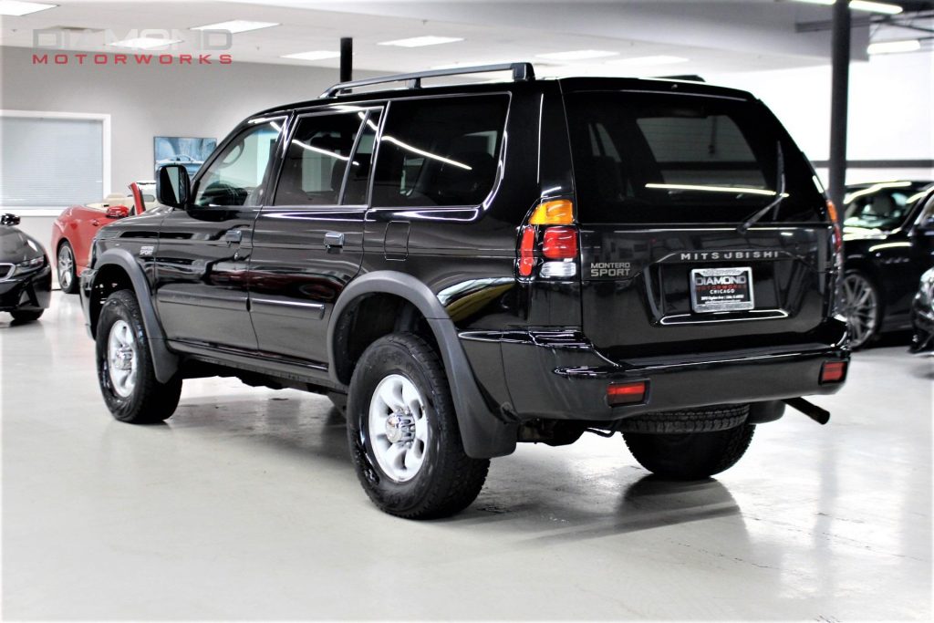 2002 Mitsubishi Montero Sport