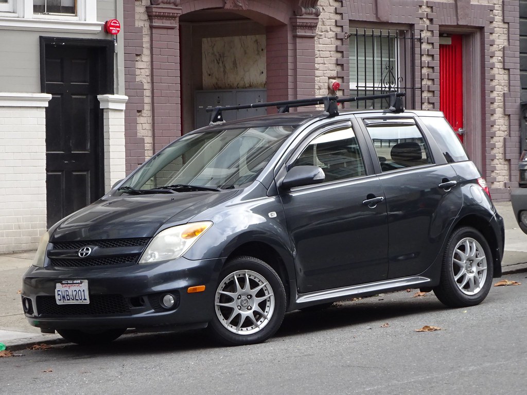 2004 Scion xA 2004 Scion xA