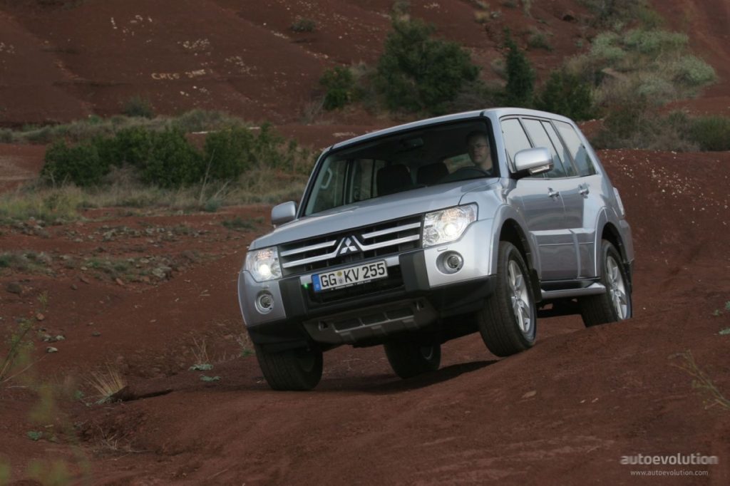 2006 Mitsubishi Pajero
